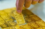Giá vàng hôm nay 2/11/2025: Giảm sốc 4 triệu đồng/lượng, dân lướt sóng ôm thua lỗ