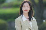 Han Ji Min 43 tuổi vẫn giữ được vẻ rạng rỡ và tinh khôi như thuở đôi mươi nhờ loạt bí quyết này