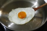 6 sai lầm khi nấu trứng, ăn vào chỉ hại thân