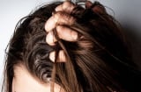 3 thói quen khiến nay gội mai tóc đã bết dầu