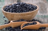 5 người không nên ăn đậu đen thường xuyên