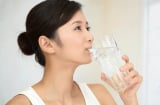 5 khung giờ vàng nên bổ sung nước mỗi ngày để đào thải độc tố, bảo vệ sức khỏe