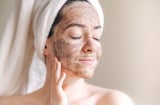 Tẩy tế bào chết – bước chăm sóc da không nên bỏ qua để sở hữu làn da vừa sáng khỏe vừa mịn màng