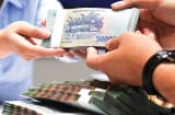 Trả lương từ 5 triệu cho người lao động, doanh nghiệp có bắt buộc chuyển khoản?