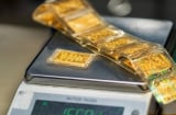 Giá vàng hôm nay 2/2/2026 bất ngờ đảo chiều, tăng mạnh 1,6 triệu đồng/lượng