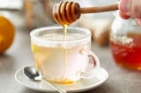Thường xuyên uống nước ấm mật ong vào buổi sáng, cơ thể có 5 thay đổi lớn