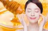 Mặt nạ mật ong hỗ trợ giảm mụn và mờ thâm: Cách thực hiện và lưu ý khi áp dụng
