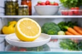  Chỉ cần đặt một vài lát chanh vào tủ lạnh: Mẹo nhỏ đơn giản nhưng mang lại 4 lợi ích bất ngờ