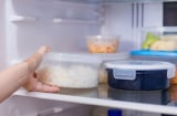 Nên cất thức ăn vào tủ lạnh khi còn nóng hay phải đợi nguội?
