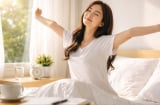  3 việc nên làm ngay sau khi thức dậy để “kéo” may mắn về phía mình