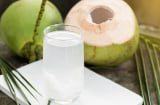 4 khung giờ uống nước dừa tốt cho sức khỏe