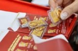 Giá vàng 17/4 giảm mạnh: Vàng nhẫn và SJC lao dốc, mất bao nhiêu tiền mỗi lượng?