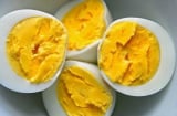 5 người nên thường xuyên ăn trứng luộc vào bữa trưa