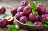 Những người nên hạn chế ăn quả mận: Ngon miệng nhưng không phải ai cũng hợp