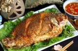 Cách rán cá giòn tan không vỡ nát