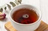 Người bị 5 bệnh này không nên uống nước đậu đen rang