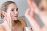 Thức khuya vẫn có thể giữ da căng mịn nếu duy trì đúng chu trình chăm sóc ban đêm