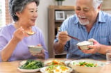 Nghiên cứu mới chỉ ra lợi ích khi người lớn tuổi ăn trứng đúng cách