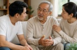 Về già, khi con cái hỏi cha mẹ còn bao nhiêu tiền: Cha mẹ nên trả lời thế nào?