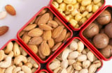 5 thực phẩm được nhiều chị em bổ sung để hỗ trợ tóc mọc nhanh, giảm gãy rụng rõ rệt