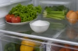 Vì sao nên để một bát muối trong tủ lạnh? Nhiều người biết lợi ích liền vội vàng làm theo
