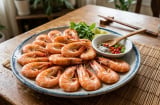 Luộc tôm cứ dùng loại nước này: Tôm đỏ au, không tanh, bóc vỏ dễ dàng
