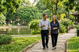 Khi con cái trưởng thành, nhiều cặp vợ chồng bắt đầu đối diện khoảng trống