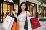 4 nét tướng của người phụ nữ tiêu xài hoang phí: Dù có đẹp như tiên cũng nên cân nhắc khi lấy làm vợ