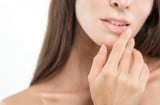 5 mặt nạ dưỡng môi tự nhiên giúp cải thiện tình trạng thâm sạm, trả lại đôi môi hồng hào mềm mịn