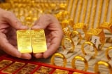 Giá vàng hôm nay (25/6): Vàng SJC và nhẫn đồng loạt 'lao dốc', nhà đầu tư cần làm gì?