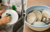 Nên rửa bát ngay sau khi ăn hay ngâm rồi mới rửa? Câu trả lời không đơn giản như nhiều người nghĩ