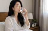3 khung giờ không nên uống nước kẻo rước thêm bệnh