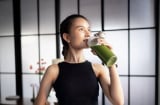 Cách làm đẹp bằng rau má giúp làm dịu da, hỗ trợ giảm mụn và dưỡng da khỏe mạnh