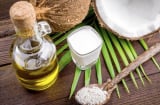5 cách chăm sóc giúp lông mi khỏe và dày hơn mà không cần nối hay uốn
