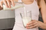 3 loại nước uống buổi tối tốt hơn buổi sáng