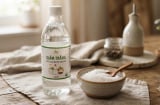 Trộn giấm vào muối có tác dụng gì? Mẹo hay giúp tiết kiệm tiền triệu mỗi năm