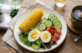 Cách ăn ngô luộc buổi sáng ổn định đường huyết, giúp giảm cân nhanh