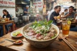 Vì sao giá phở đã tăng thì không bao giờ giảm giá?