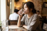 2 'Khung giờ vàng' uống nước để 'né' đột quỵ, nhồi máu cơ tim: 5 nhóm người đặc biệt cần lưu ý!