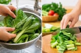 Nên thái rau trước hay rửa trước rồi mới thái? Nhiều người làm ngược khiến rau mất chất, tăng nguy cơ nhiễm bẩn