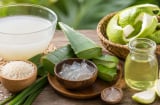 3 cách gội đầu giúp sạch gàu, giảm rụng tóc, tóc con mọc tua tủa với nguyên liệu sẵn có trong bếp