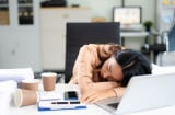 Burnout văn phòng và áp lực KPI khiến người trẻ kiệt sức tinh thần