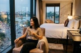 Vừa bước vào phòng khách sạn: Đừng vội nằm xuống giường, hãy làm ngay việc này để cứu cả chuyến đi!