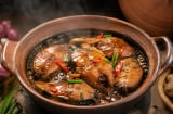 Vì sao không nên đậy vung khi kho cá? Tưởng chuyện nhỏ hóa ra rất ảnh hưởng tới chất lượng món kho