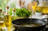 Dùng dầu ăn kiểu này dễ phát sinh chất có hại, chú ý để đừng mắc sai lầm nữa