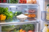 Vì sao nhiều gia đình đặt bát muối trong tủ lạnh? Thói quen nhỏ nhưng mang lại nhiều lợi ích bất ngờ