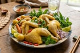 Cách luộc gà không cần nước: Thịt mọng mọng, đậm đà, thơm ngọt gấp đôi