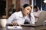 Phụ nữ sau ly hôn trắng tay vì đã đánh đổi cả sự nghiệp để làm vợ