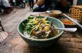 Trứng vịt lộn có bổ hơn trứng thường? 3 nhóm người được khuyên nên 'né gấp'!