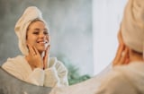 Chăm da quá nhiều chưa chắc đã tốt: 5 sai lầm khiến làn da ngày càng nhạy cảm và dễ nổi mụn